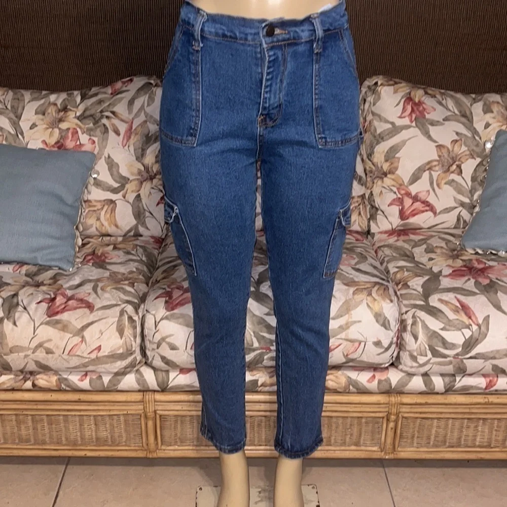 Celebrity Ace Blue Wash The MomsCargo Pocket Jeans - Picture 2 of 10